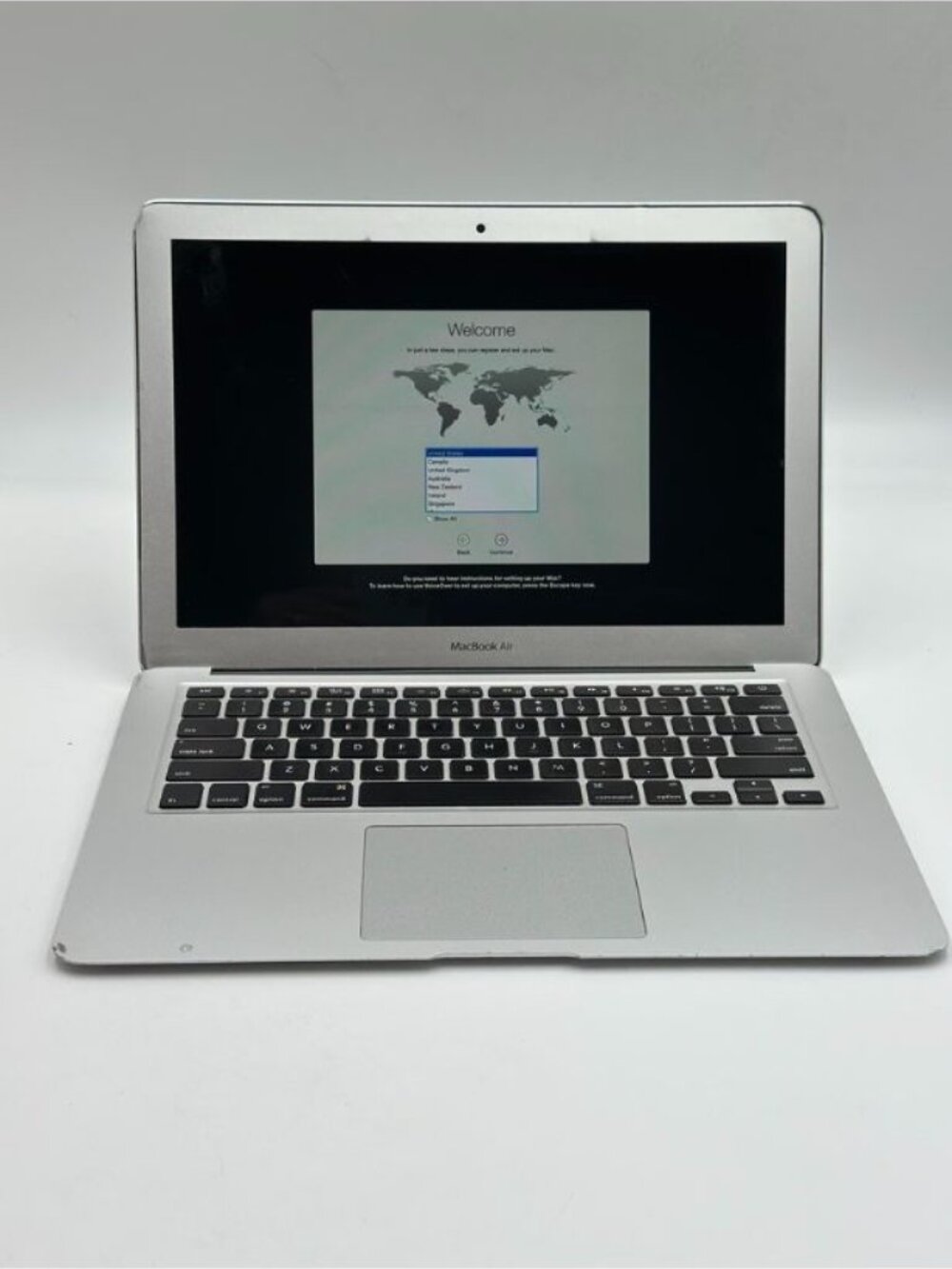 Apple MacBook Air 13" A1466 Early 2014 Intel Core i5 1.4GHz 4GB 128GB SSD - Picture 2 of 16